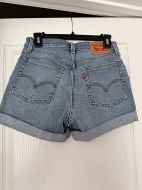 Levi's Wedgie Jean Shorts